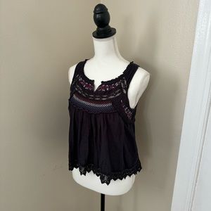 Free People Black Embroidered Open Back Tank Blouse Size Medium 
Good condition